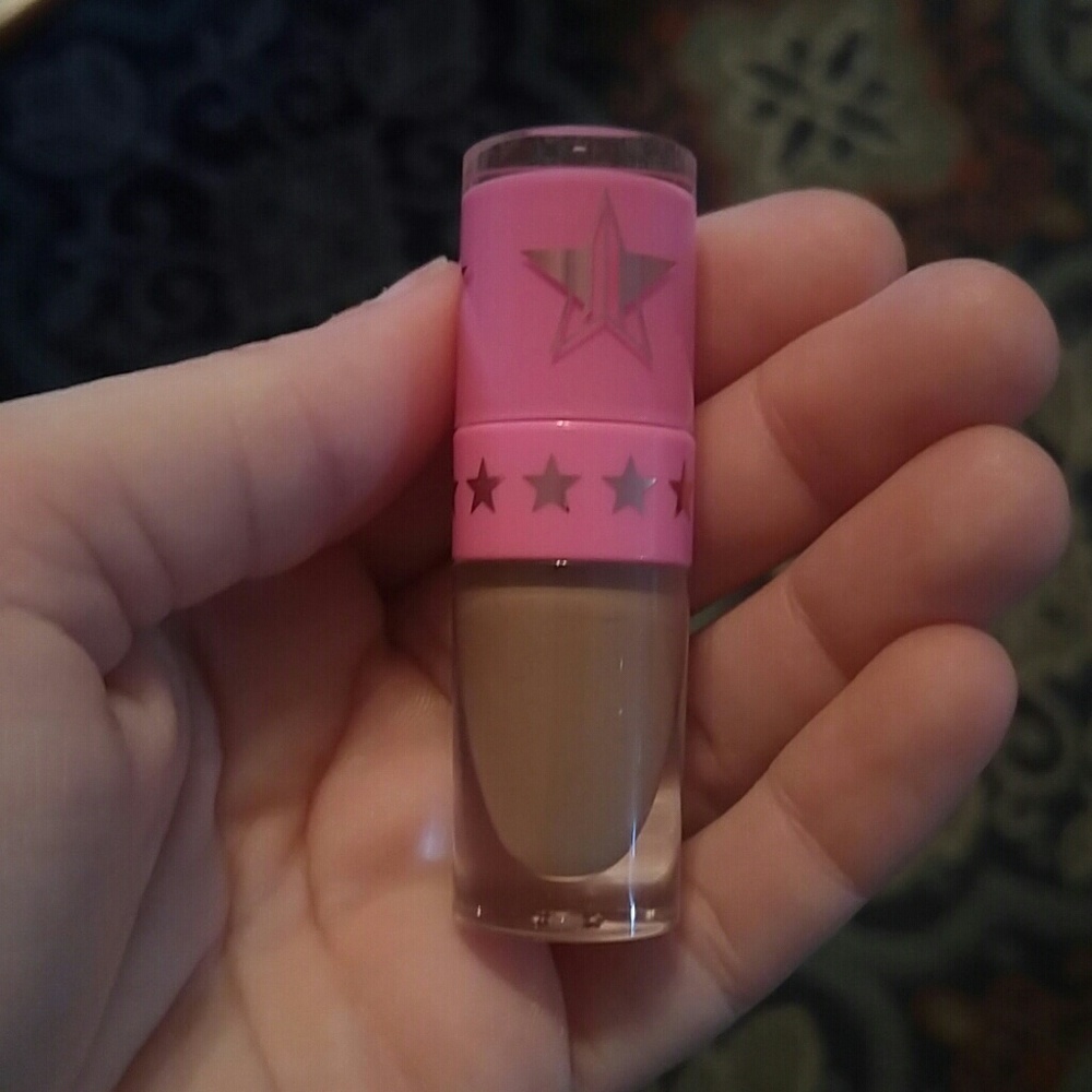 Jeffree star mini lip in posh spice